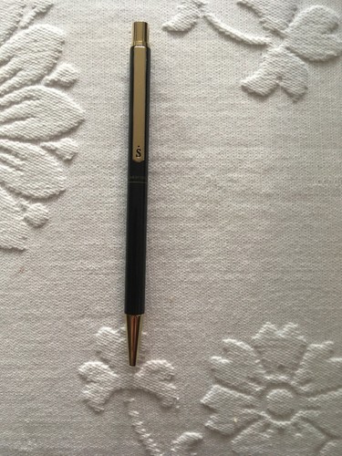 Sheaffer black gloss gold - &,